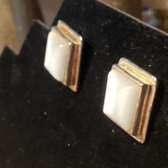 White Mother of Pearl Goldtone Bezel Set Square Earrings - Picture 2 of 9